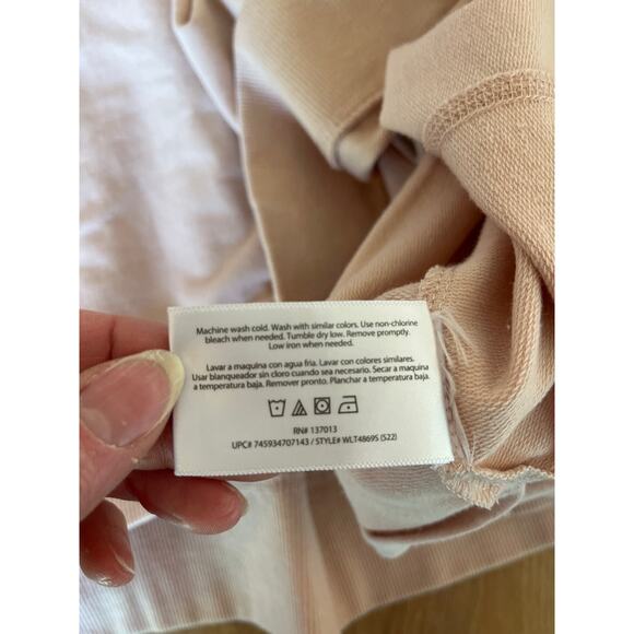 Wildfox Women’s But First Cocktails Sweatshirt Size XXL Pink Velvet Spellout - Picture 4 of 8